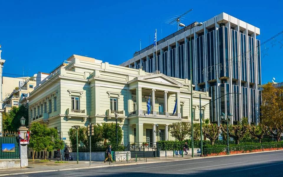 Ήπια απάντηση ΥΠΕΞ στις προκλήσεις Ζάεφ – Τι αναφέρει για τον «Μακεδονικό στρατό»